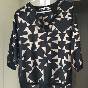 Collective Concepts black/cream top